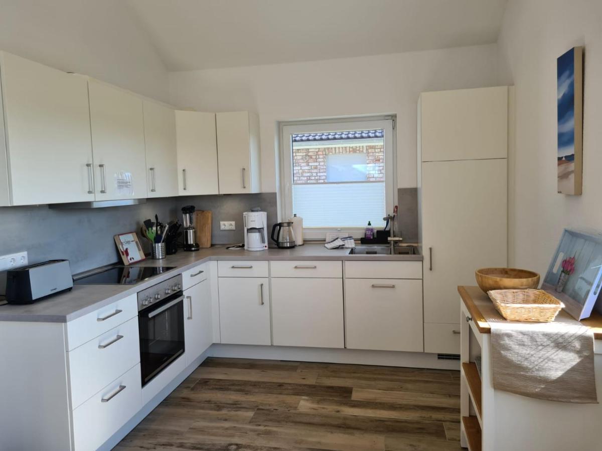 Haus Jadehuus Villa Schweiburg Bagian luar foto
